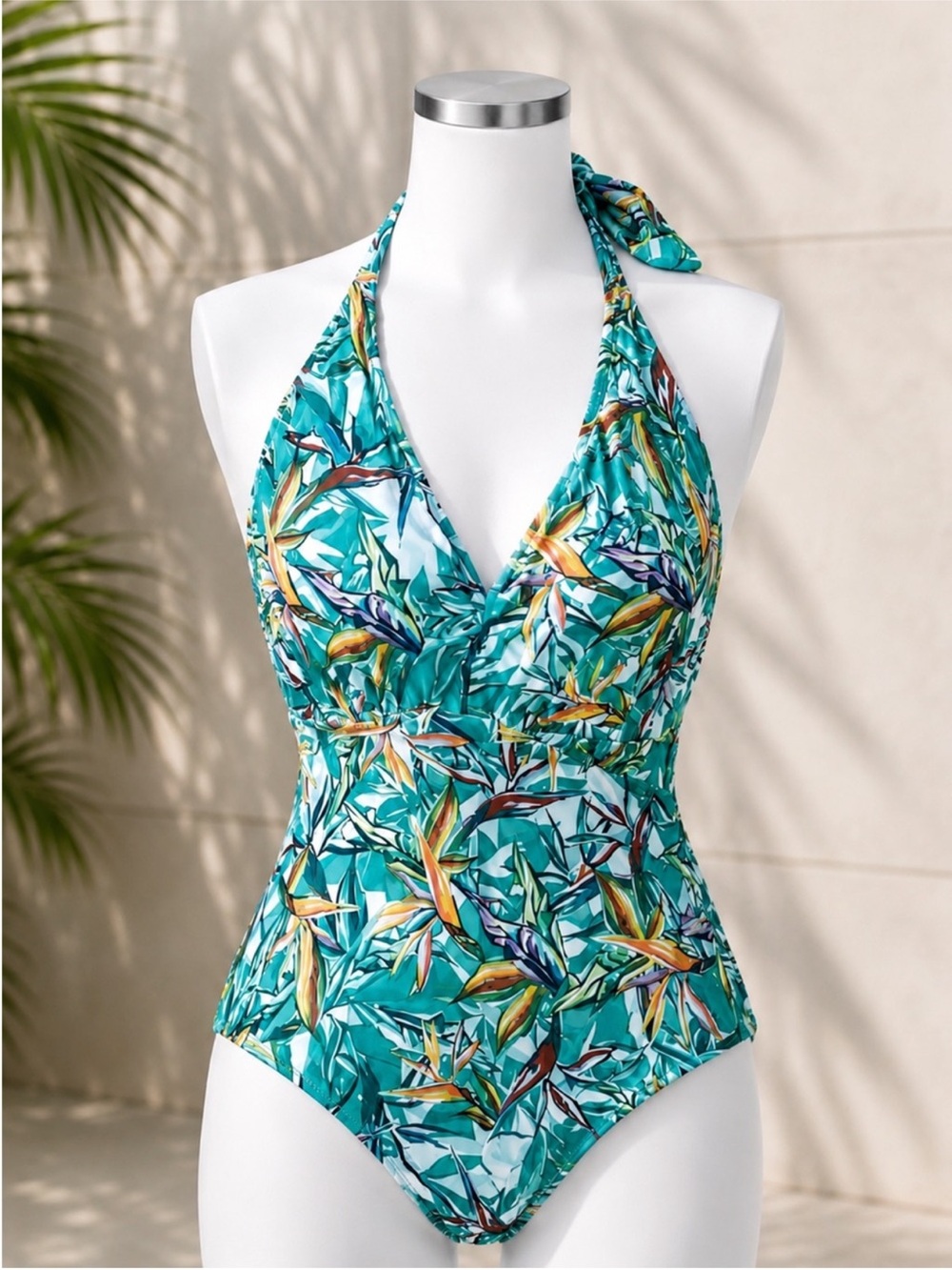 Montego Halter One-Piece Swimsuit Size 18
By Swimsuits For All | New With Tags